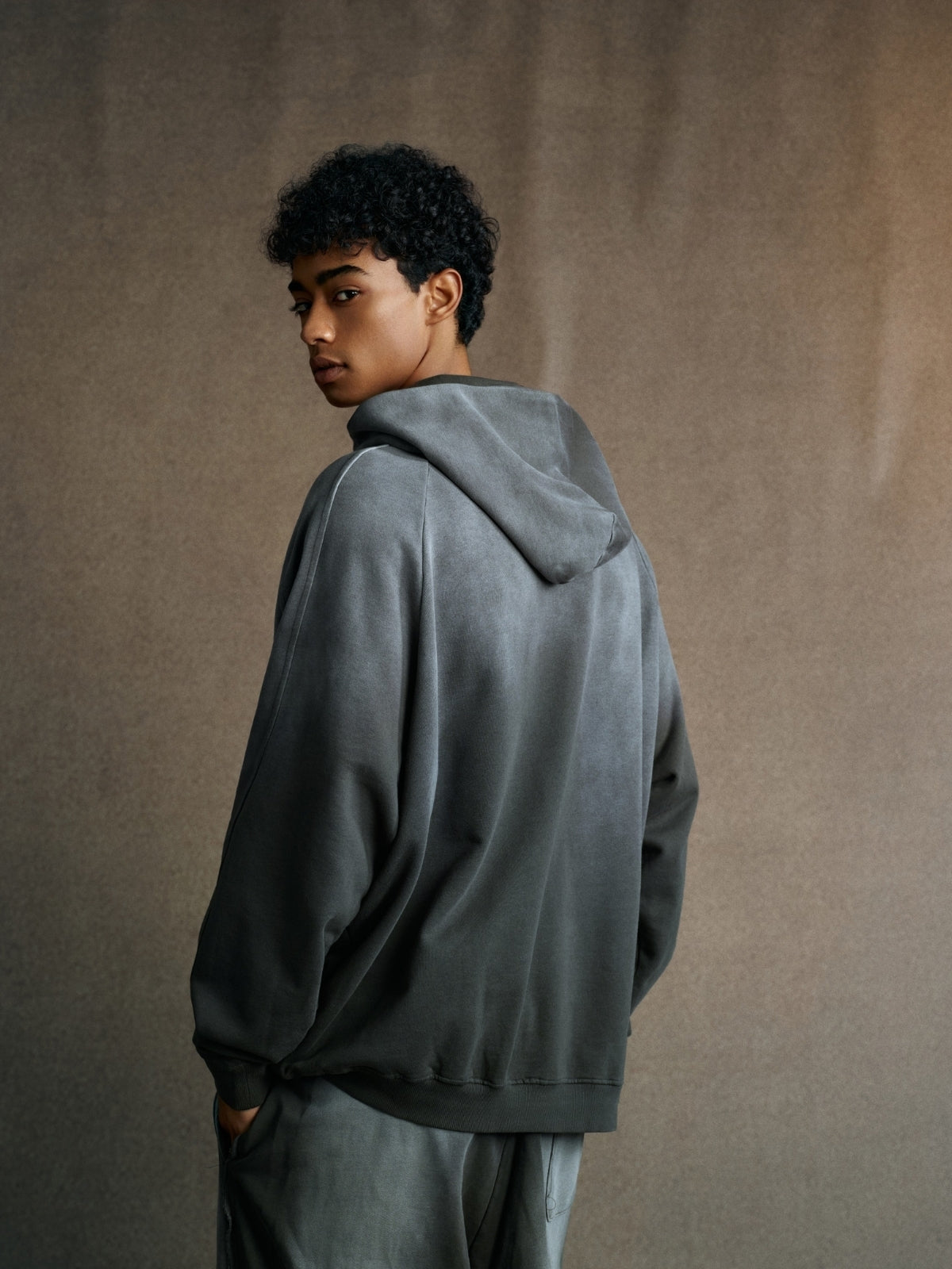 FADELY – Oversized Basic Hoodie