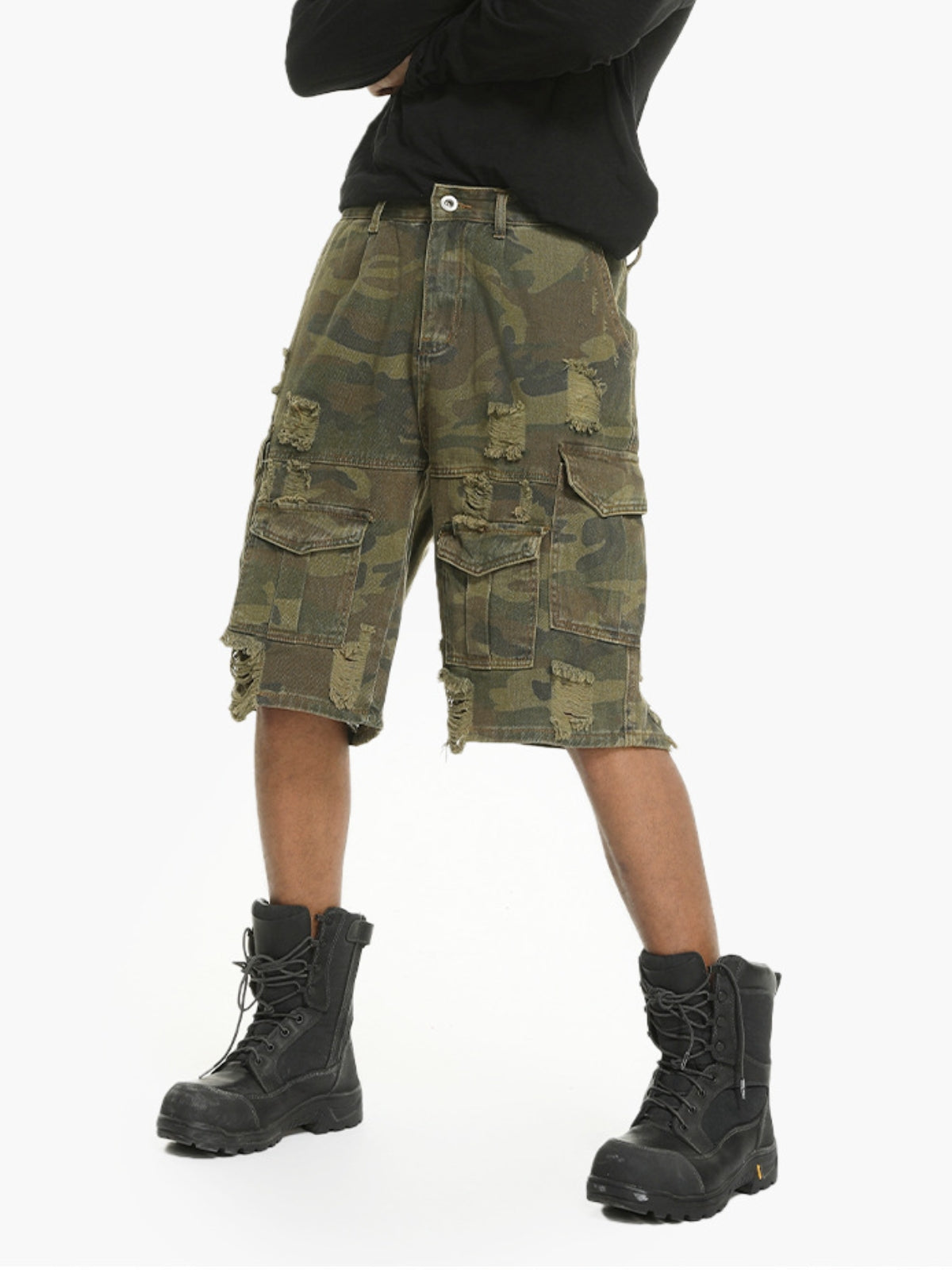 CAMESTRO - Baggy Camo Cargo Basic Shorts | Teenwear.eu