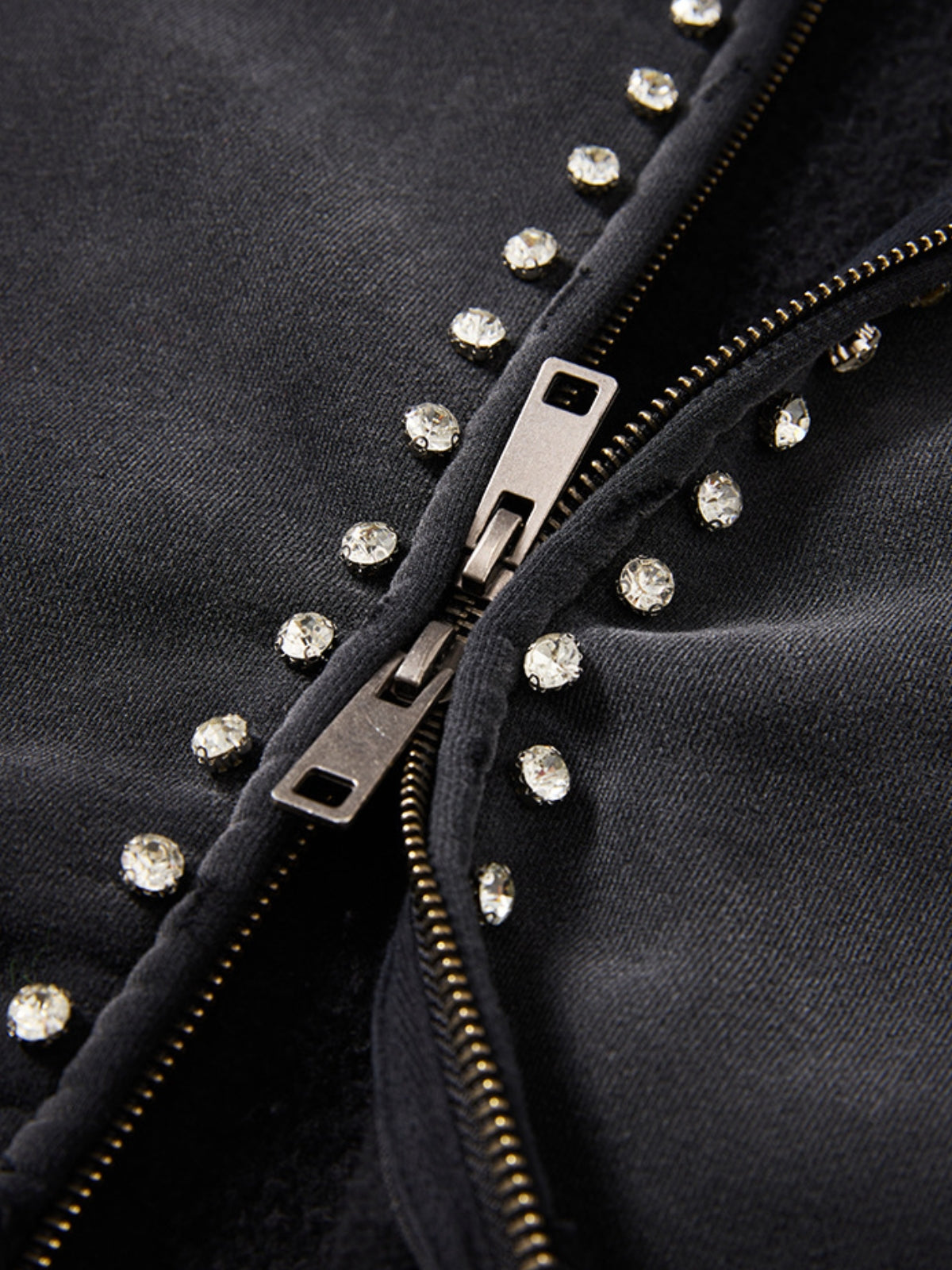 DIAMONDS - Oversized Embroidered Rhine Zip Up Hoodie