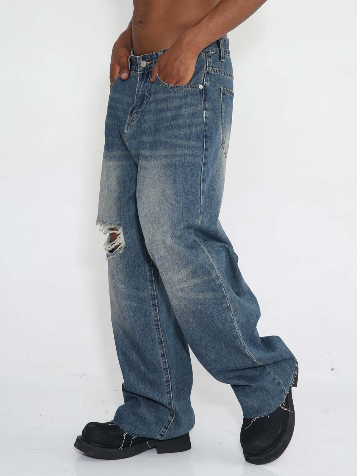 VASEL - Baggy Ripped Washed Jeans | TEENWEAR.EU