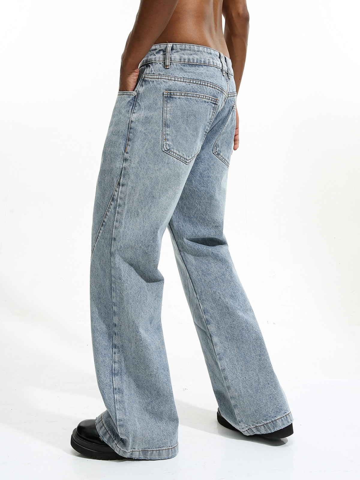 FRESY - Baggy Flared Jeans | TEENWEAR.EU