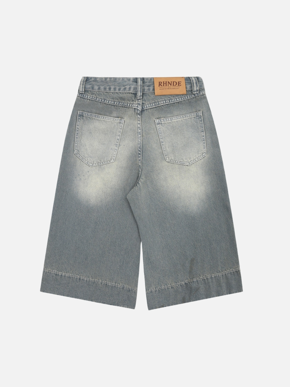 SCRAPED - Loose Denim Basic Jorts | TEENWEAR.EU