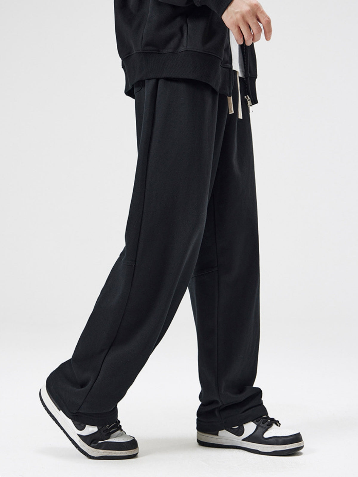 LIMBO - Loose Basic Flared Sweatpants | Teenwear.eu