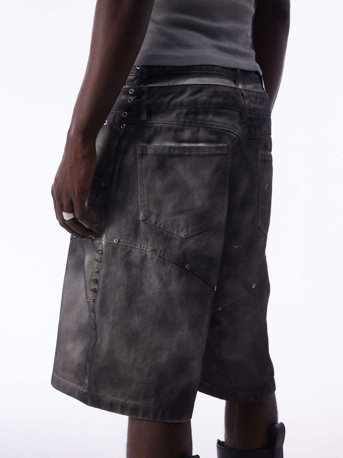 GRAFFE - Baggy Graphic Denim Premium Shorts | Teenwear.eu