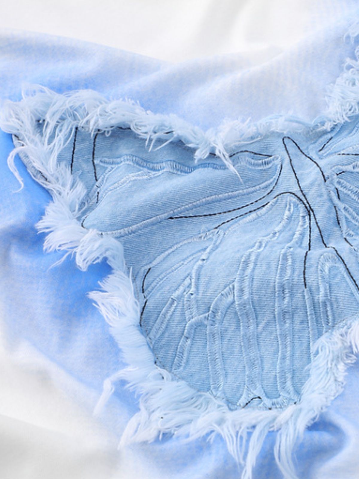 BLUTERRFLY - Oversized Print T-Shirt | TEENWEAR.EU