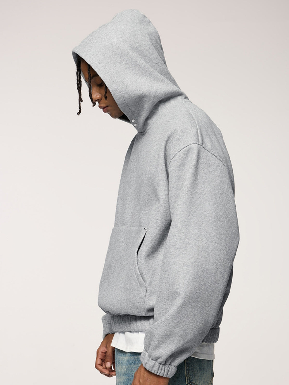 GUMA - Oversized Basic Cropped Hoodie | TEENWEAR.EU
