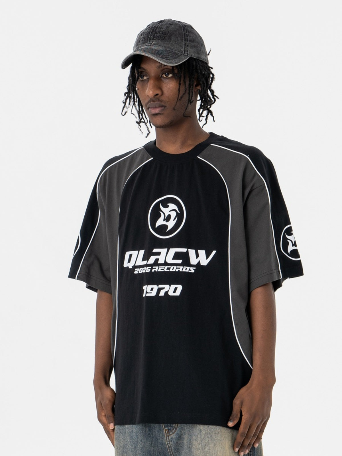 QLACW - Oversized Print T-Shirt | TEENWEAR.EU