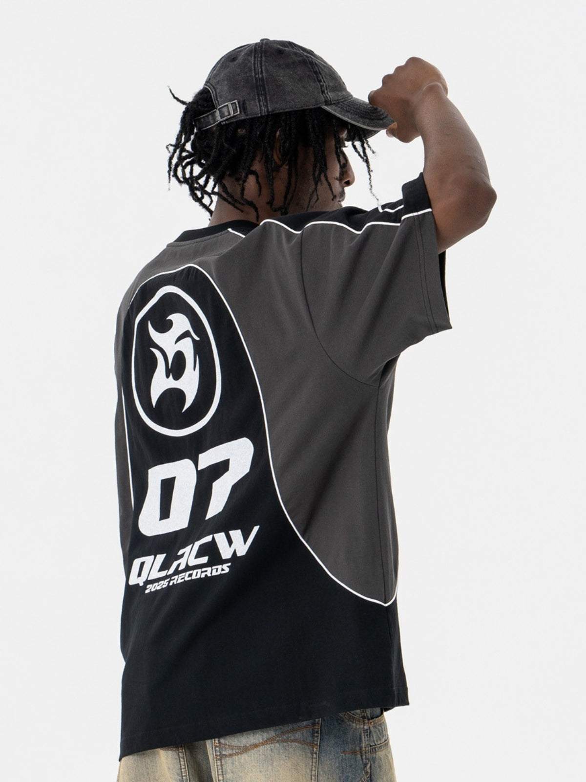 QLACW - Oversized Print T-Shirt | TEENWEAR.EU