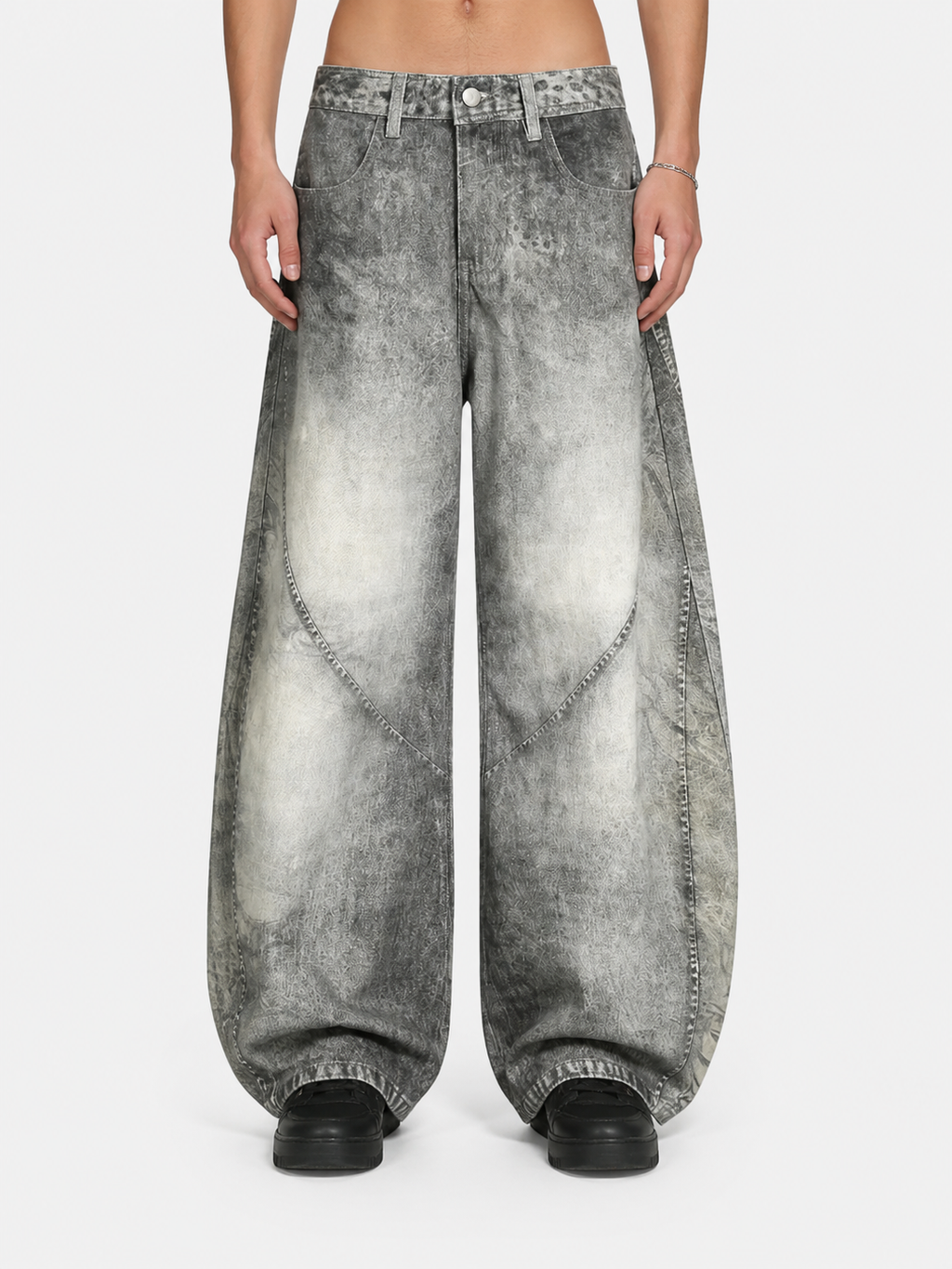 GREYO - Baggy Basic Embroidered Jeans